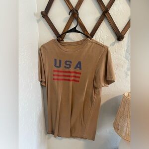 Boutique USA tee